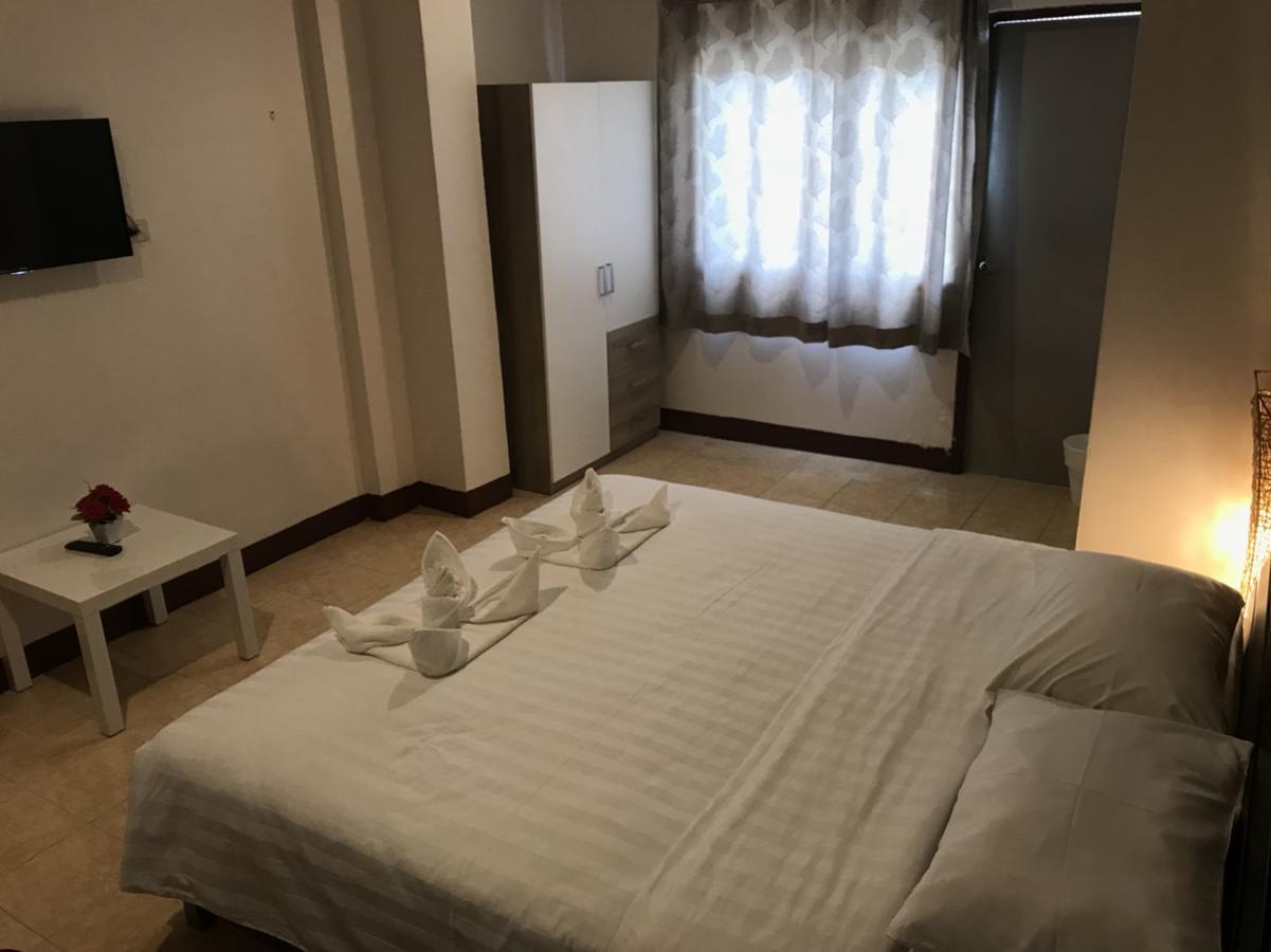 Ferb Guest House Patong Екстер'єр фото