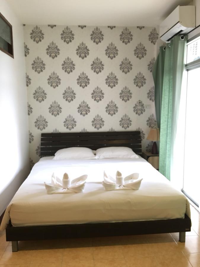 Ferb Guest House Patong Екстер'єр фото