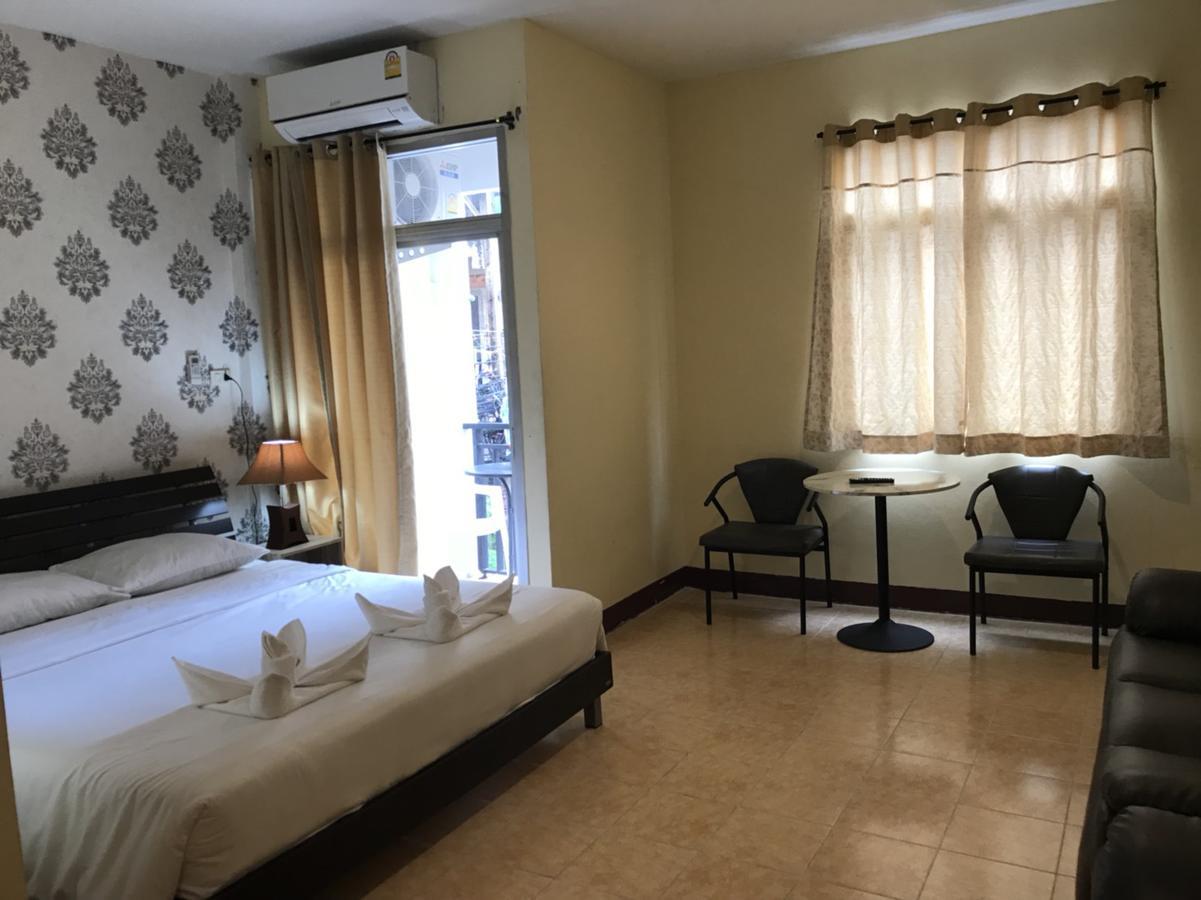 Ferb Guest House Patong Екстер'єр фото