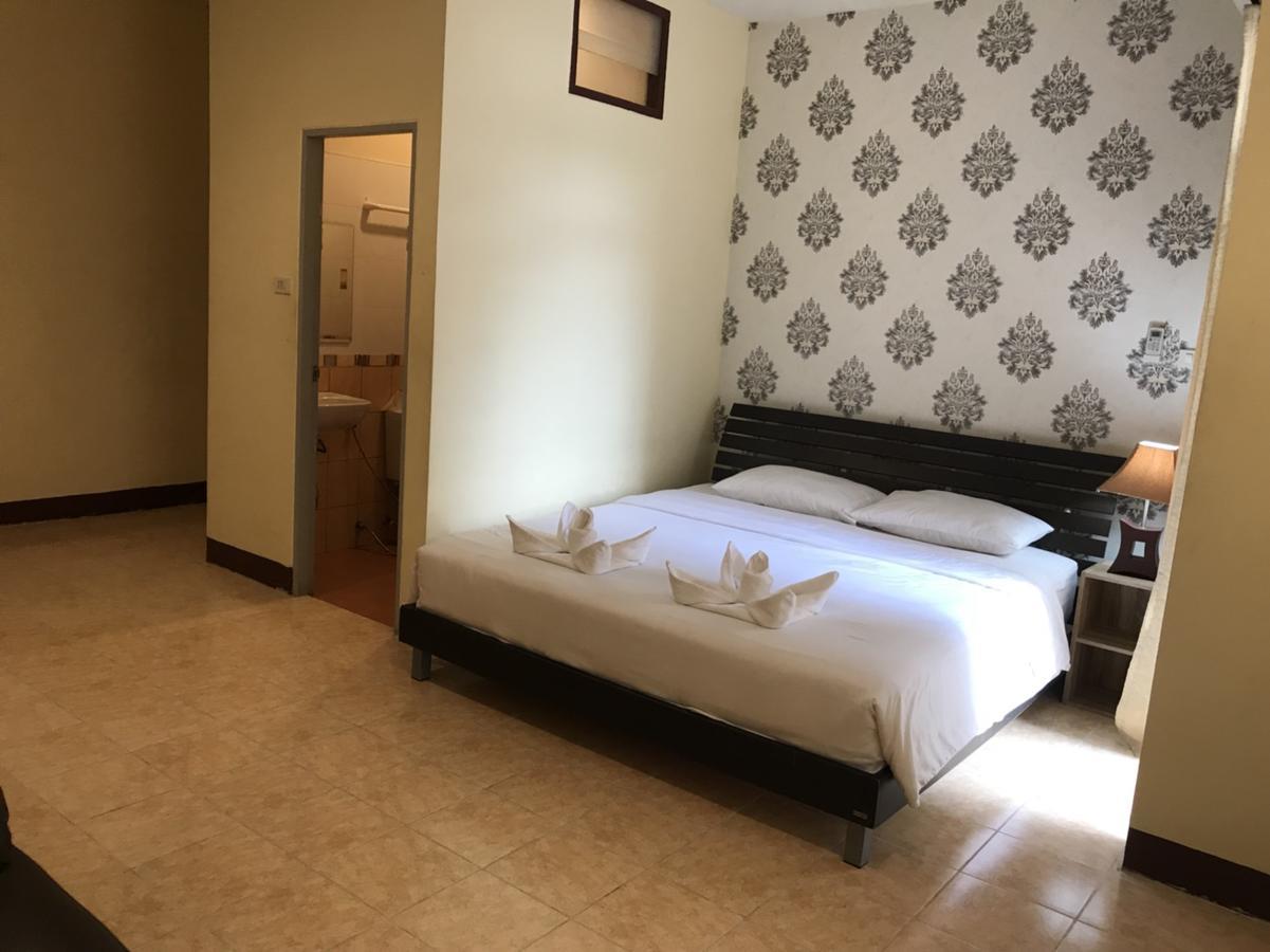 Ferb Guest House Patong Екстер'єр фото